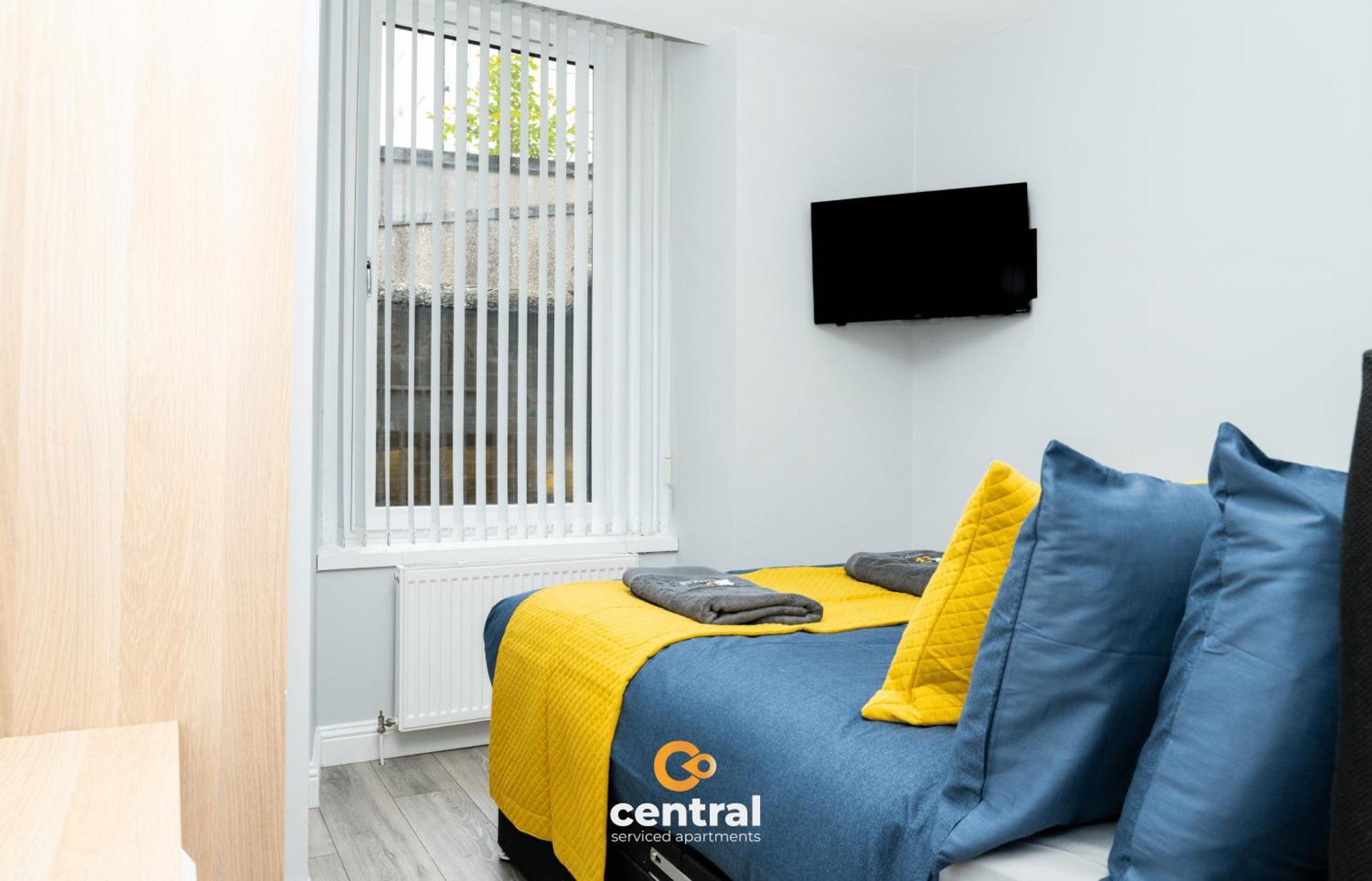 Central Serviced Apartments - 2 Bedroom - Ground Floor - Monthly & Weekly Bookings Welcome - Free Street Parking - 2 Double Beds - Wifi - Smart Tvs In Rooms - Fully Equipped - Heating 24-7 - Contractor & Short Stay Favourite Дънди Екстериор снимка